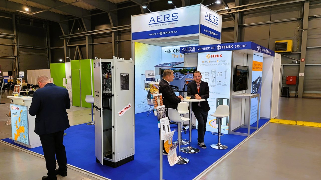 Česká baterie už půl roku stabilizuje přenosovou síť. Jaké jsou první zkušenosti?